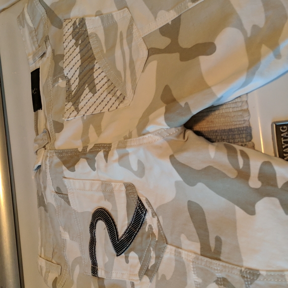 Pants - Picture 7 of 7